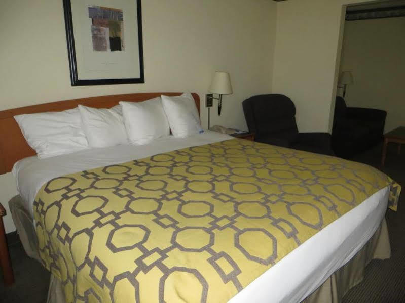 Hotel Baymont By Wyndham Wayne